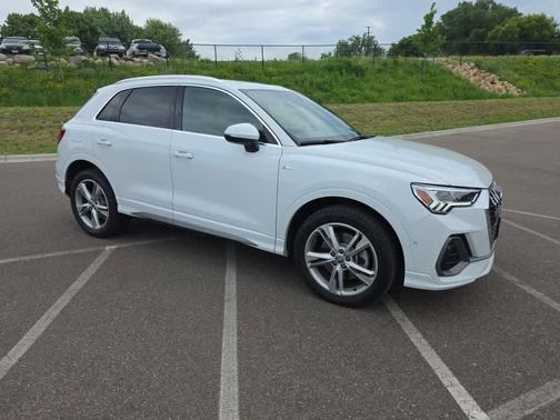 White 2019 Audi Q3 2.0T S line Prestige