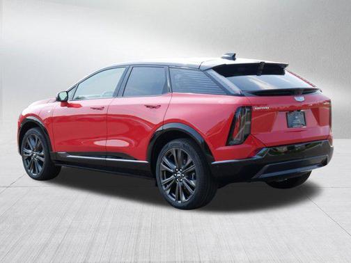 2025 Cadillac OPTIQ Sport 2 AWD