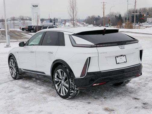 2024 Cadillac LYRIQ Luxury