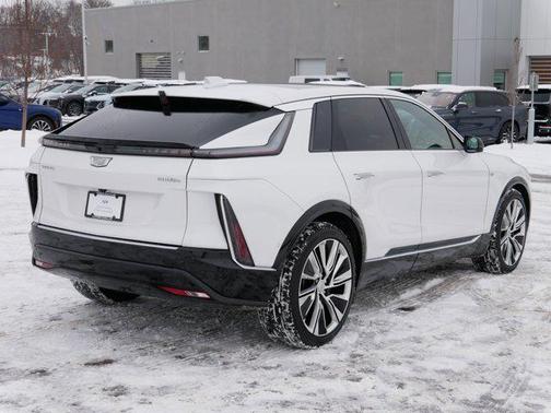 2024 Cadillac LYRIQ Luxury