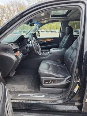 2017 Cadillac Escalade ESV Luxury