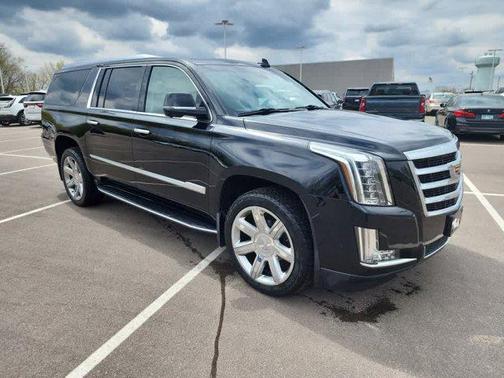 2017 Cadillac Escalade ESV Luxury