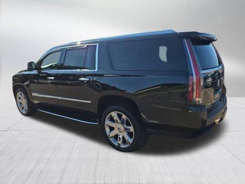 2018 Cadillac Escalade ESV Luxury