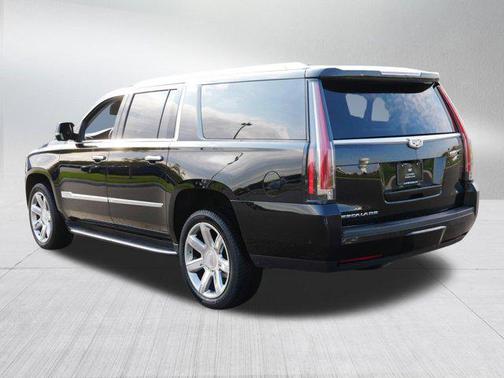 2018 Cadillac Escalade ESV Luxury