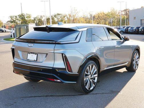 2024 Cadillac LYRIQ Luxury
