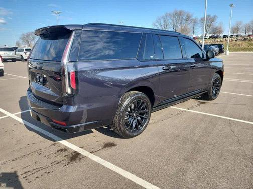 2024 Cadillac Escalade ESV Sport Platinum