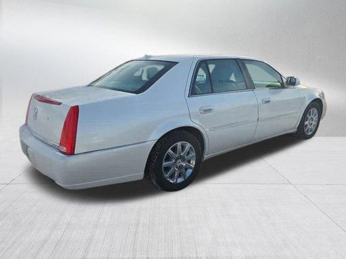 2011 Cadillac DTS Premium Collection