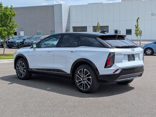 Vibrant White Tricoat 2026 Cadillac OPTIQ Sport