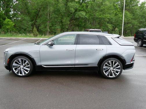 2024 Cadillac LYRIQ Luxury w/1SE