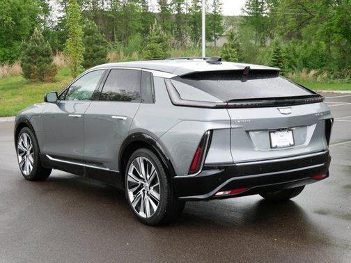 2024 Cadillac LYRIQ Luxury w/1SE