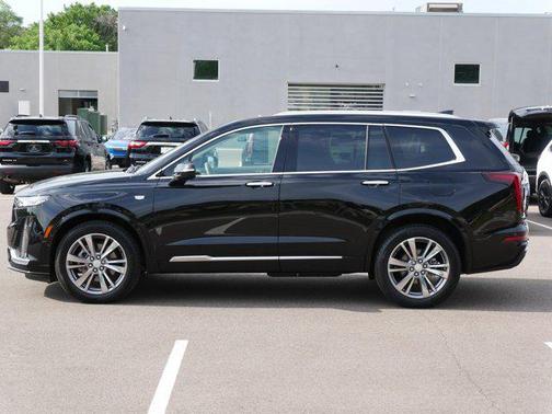 2025 Cadillac XT6 Premium Luxury AWD