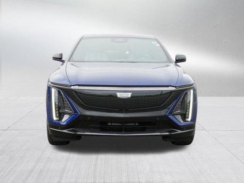 2025 Cadillac LYRIQ Sport