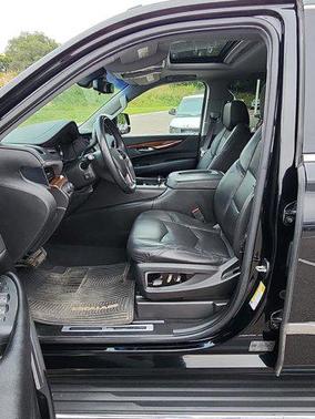 2017 Cadillac Escalade Luxury
