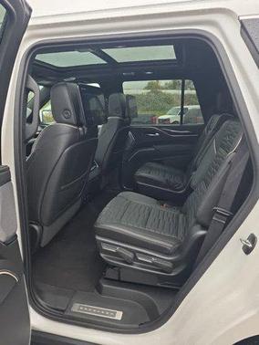 2022 Cadillac Escalade Premium Luxury Platinum