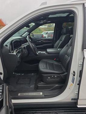 2022 Cadillac Escalade Premium Luxury Platinum