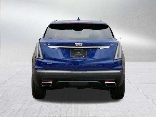 2026 Cadillac XT5 Sport