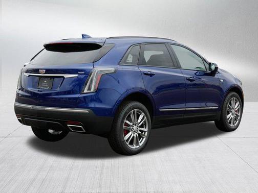 2026 Cadillac XT5 Sport