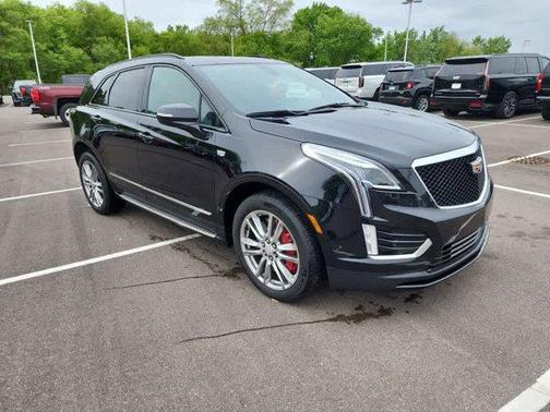 2023 Cadillac XT5 Sport