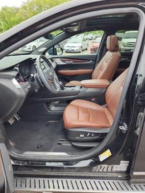 2023 Cadillac XT5 Sport