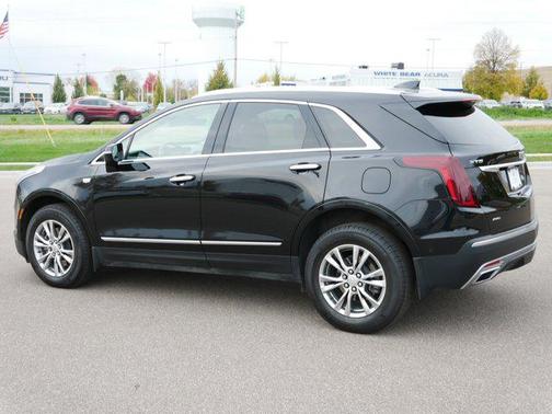 2022 Cadillac XT5 Premium Luxury