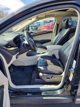 2015 Lincoln MKC Base