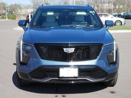 2025 Cadillac XT4 Sport