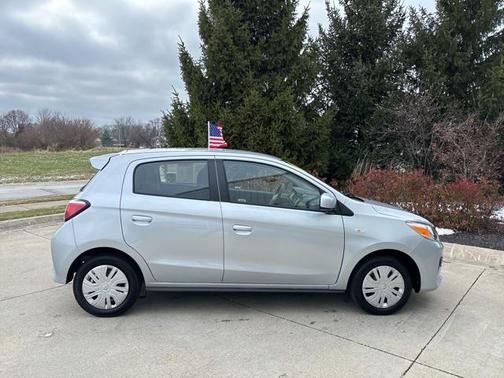 2024 Mitsubishi Mirage ES