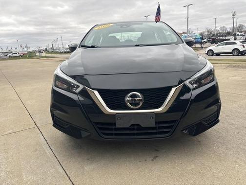 2022 Nissan Versa 1.6 S