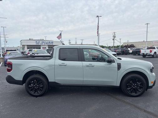 Cactus Gray 2024 Ford Maverick Lariat