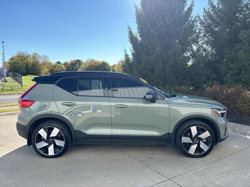 2023 Volvo XC40 Recharge Pure Electric Twin Ultimate