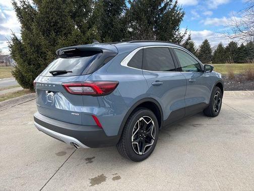 2026 Ford Escape Platinum