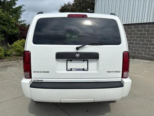 2010 Dodge Nitro SE