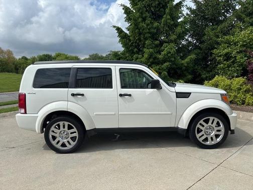 2010 Dodge Nitro SE