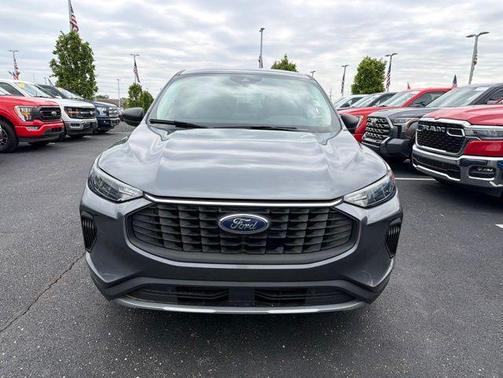 Carbonized Gray Metallic 2023 Ford Escape Active