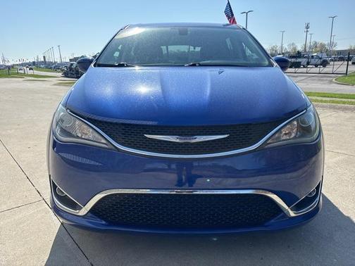 2019 Chrysler Pacifica Touring Plus