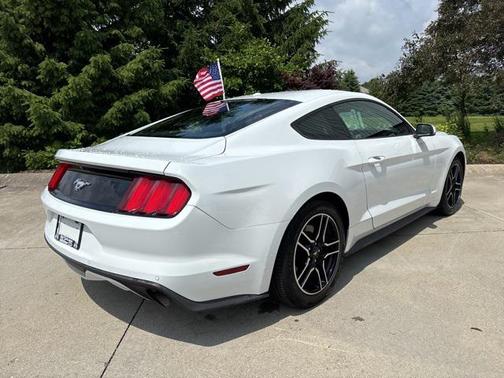 2016 Ford Mustang EcoBoost Premium