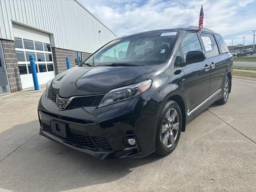 2019 Toyota Sienna SE Premium