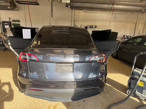 2024 Tesla Model Y Performance Dual Motor All-Wheel Drive