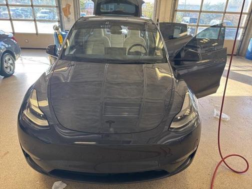 2024 Tesla Model Y Performance Dual Motor All-Wheel Drive