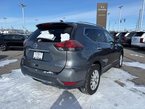 2018 Nissan Rogue SV