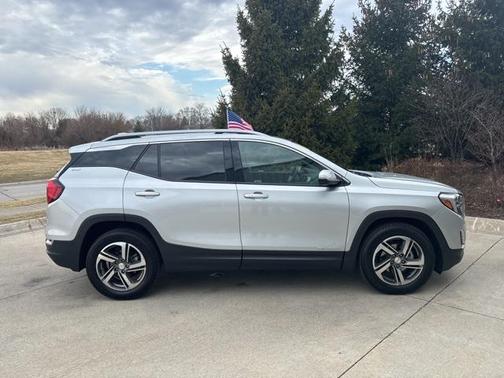 2021 GMC Terrain SLT
