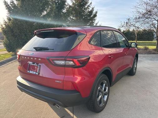 2025 Ford Escape ST-Line Select
