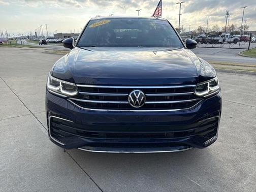 2022 Volkswagen Tiguan 2.0T SEL R-Line 4MOTION