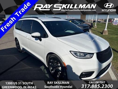 2023 Chrysler Pacifica Touring L