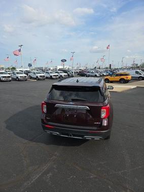 Jewel Red Metallic Tinted Clearcoat 2023 Ford Explorer XLT