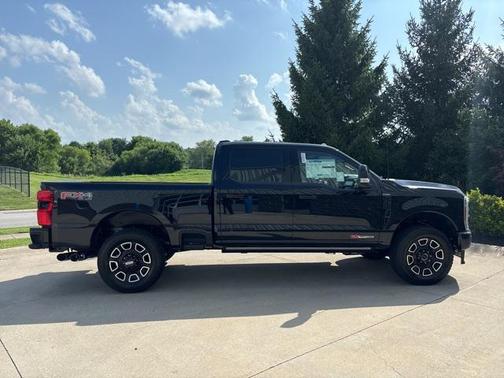 2025 Ford F-350 Platinum