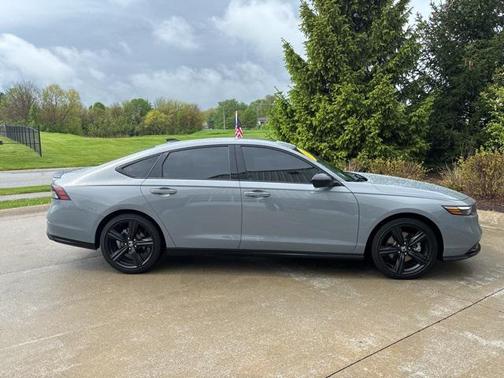 2023 Honda Accord Hybrid Base