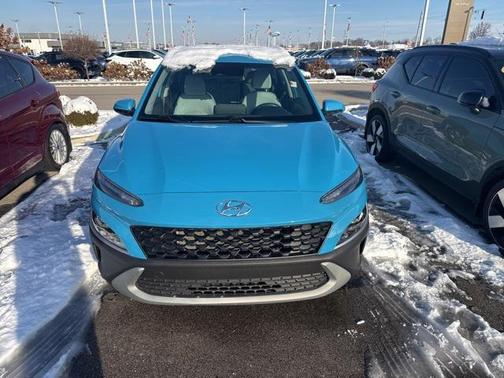 2023 Hyundai KONA SEL