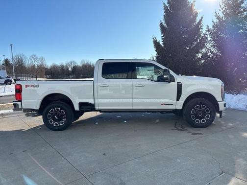 2025 Ford F-250 Platinum