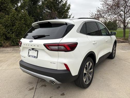 2025 Ford Escape Platinum